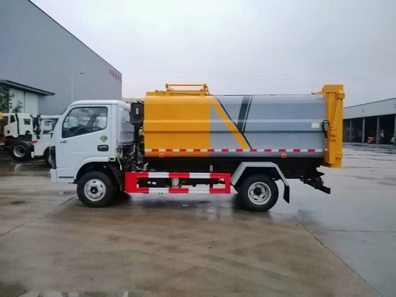 東風牌5方6方側裝壓縮垃圾車